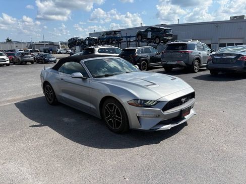 Used 2022 Ford Mustang Premium RWD image 2