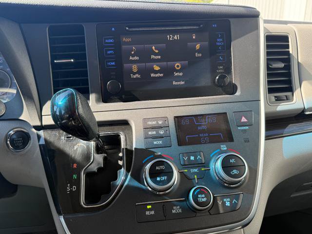 Used 2015 Toyota Sienna XLE AWD/4WD image 15