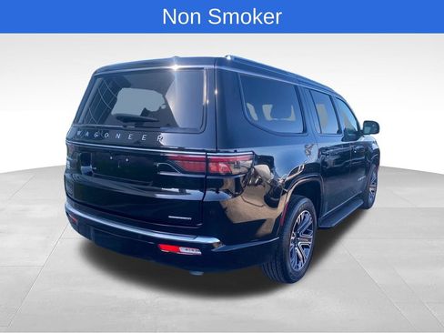 Used 2024 Jeep Wagoneer Series II w/ Flexible Seating Group RWD image 10