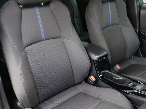 Used 2022 Toyota Corolla SE image 16