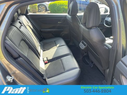 Used 2023 Nissan Ariya FWD image 50