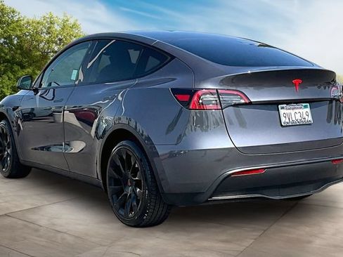 Used 2023 Tesla Model Y 2WD image 4