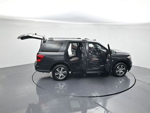 Used 2024 Ford Expedition Limited image 47