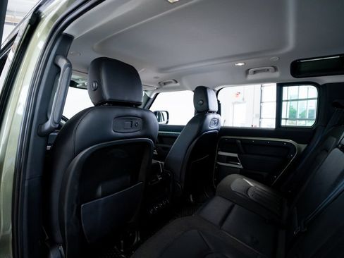 Used 2020 Land Rover Defender 110 SE AWD/4WD image 47