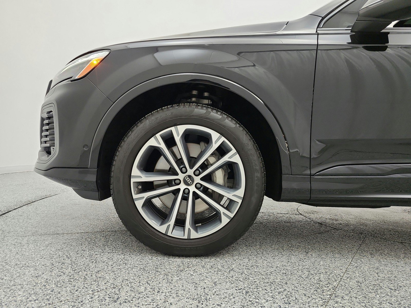 Used 2025 Audi Q7 2.0T Premium Plus w/ Premium Plus Package AWD/4WD image 18