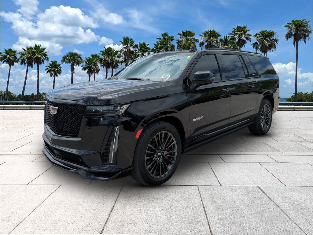 Used 2024 Cadillac Escalade ESV V AWD/4WD image 3