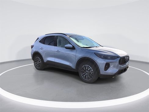 New 2026 Ford Escape Base w/ PHEV Premium Package image 2