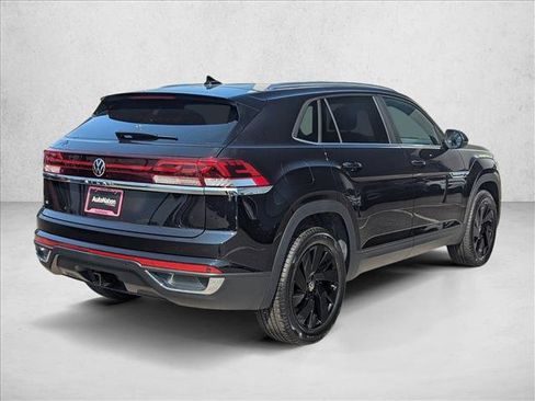 New 2026 Volkswagen Atlas Cross Sport SE image 2