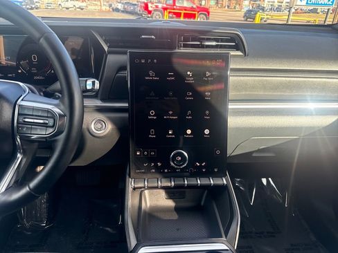 Used 2025 GMC Terrain Elevation image 20