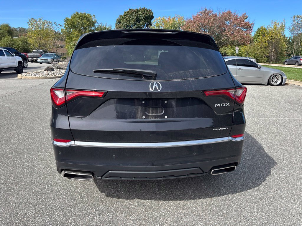 Used 2022 Acura MDX w/ Technology Package AWD/4WD image 4