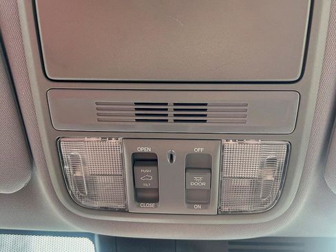 Used 2018 Honda CR-V EX image 26