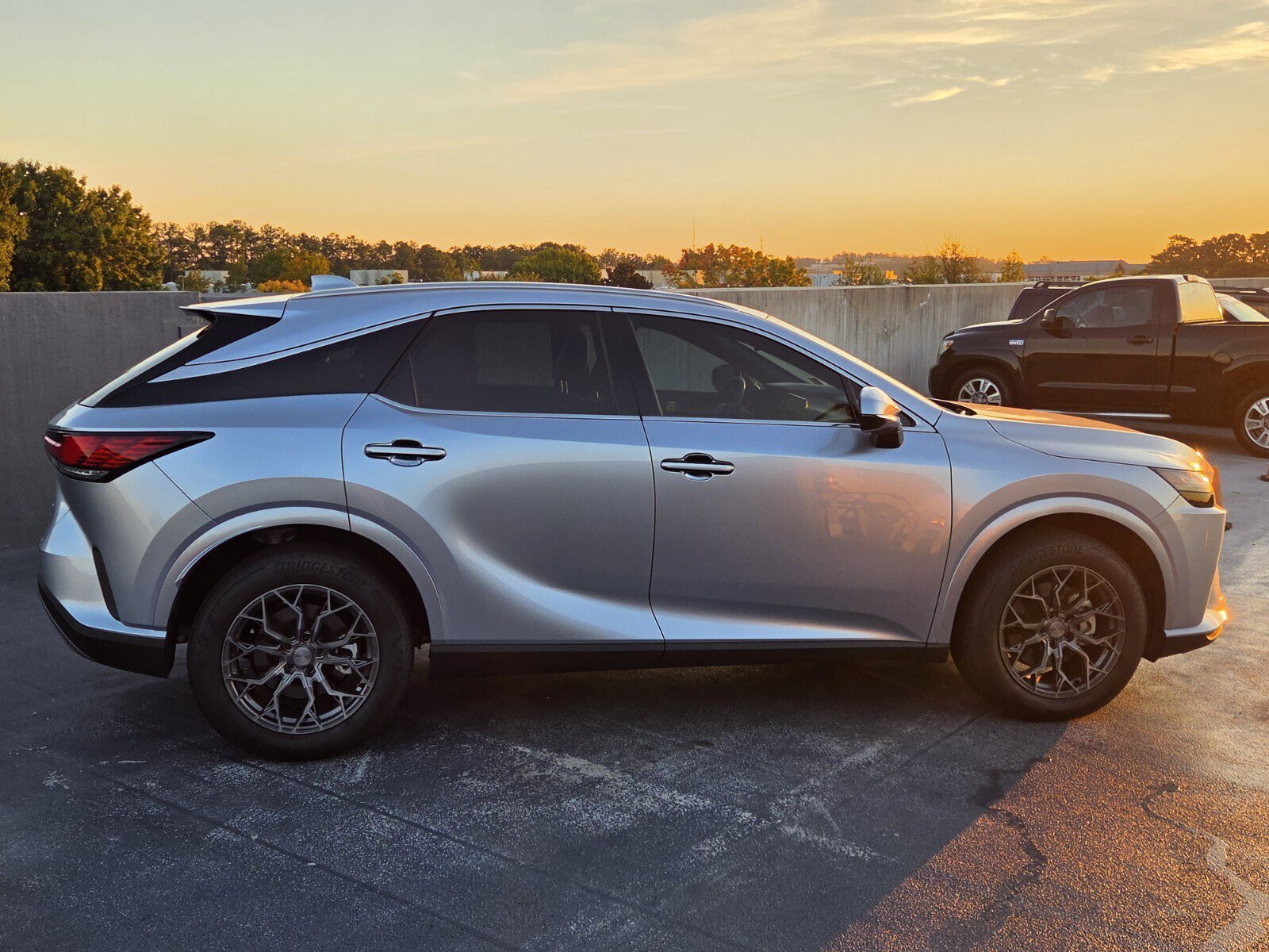 Used 2024 Lexus RX 350 Premium w/ Cold Area Package FWD image 6