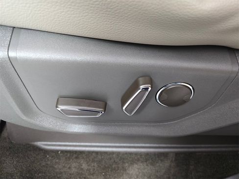 Used 2018 Ford Expedition Max Limited w/ Equipment Group 301A image 28