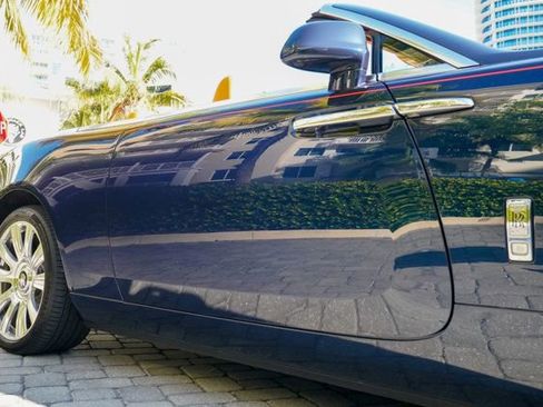 Used 2016 Rolls-Royce Dawn image 36