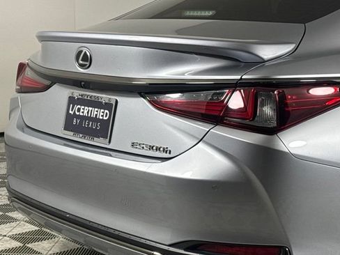 Certified 2024 Lexus ES 300h F Sport w/ Accessory Package (Z2) FWD image 16