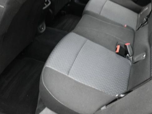 Used 2018 Buick Regal Preferred FWD image 25