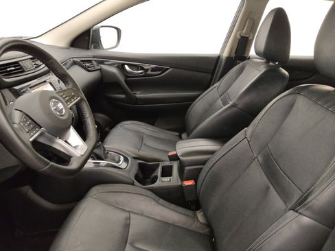 Used 2018 Nissan Rogue Sport SL w/ SL Premium Package image 17