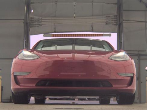 Used 2020 Tesla Model 3 Long Range image 3