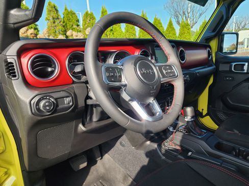 Used 2023 Jeep Gladiator Rubicon w/ LED Lighting Group image 23