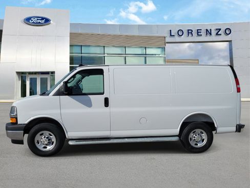 Used 2025 Chevrolet Express 2500 w/ Driver Convenience Package RWD image 8