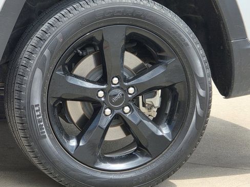 Used 2024 Jeep Grand Cherokee L Limited w/ Luxury Tech Group II AWD/4WD image 8