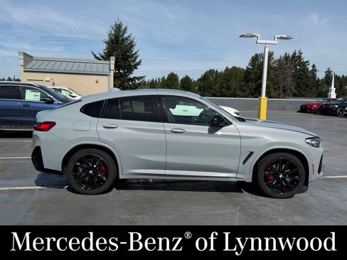 Used 2022 BMW X4 M40i w/ Premium Package AWD/4WD image 5