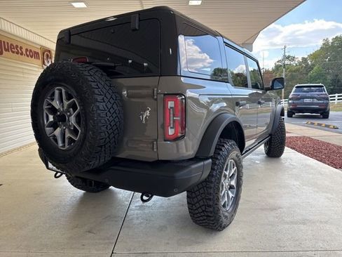 New 2025 Ford Bronco Badlands image 6
