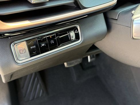 Used 2025 Buick Envision Sport Touring AWD/4WD image 28