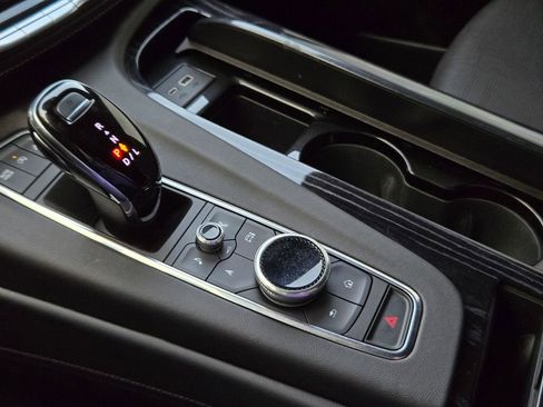 Used 2023 Cadillac Escalade Sport w/ LPO, ONYX Package image 23