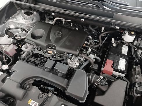 Used 2025 Toyota RAV4 LE AWD/4WD image 28
