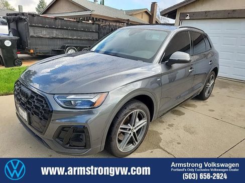Used 2023 Audi Q5 e Premium Plus w/ Premium Plus Package image 1