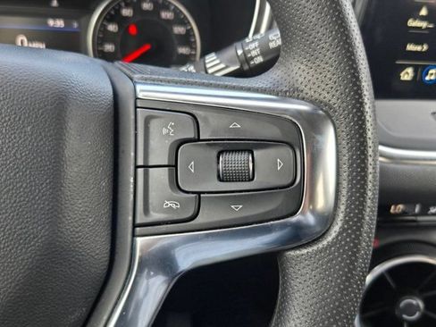 Used 2025 Chevrolet Blazer LT FWD image 21