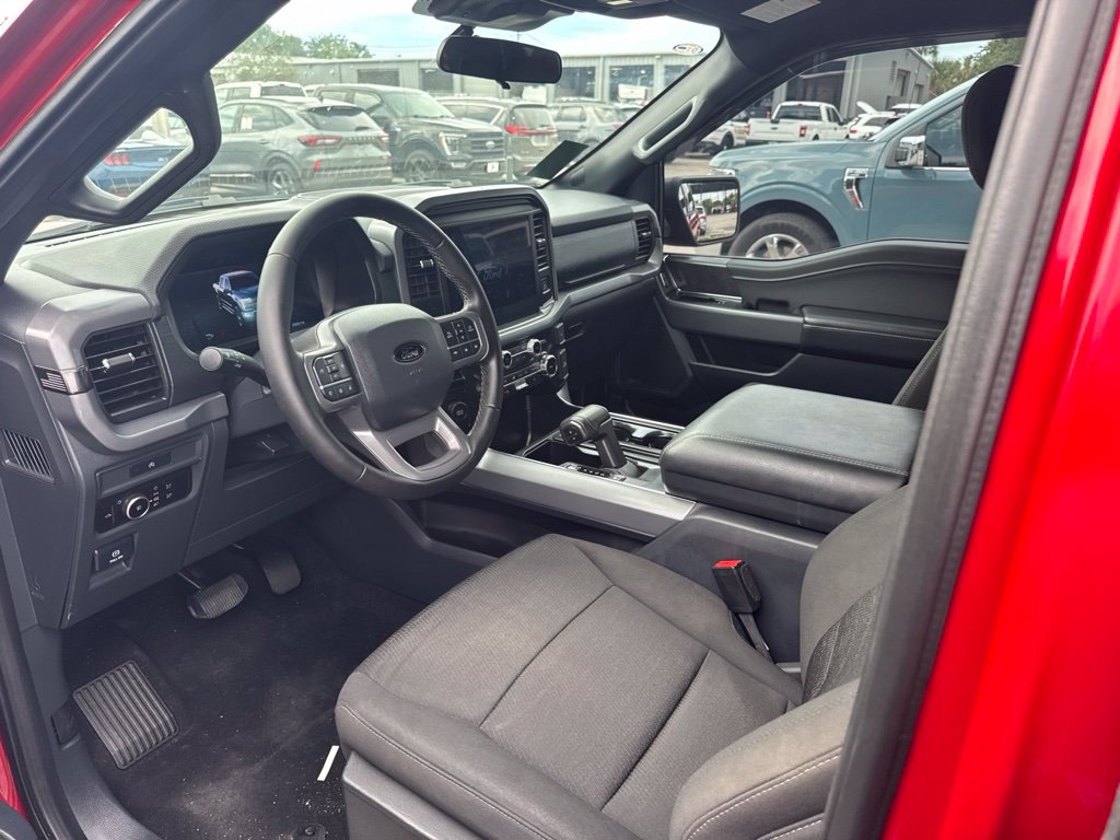 Used 2025 Ford F150 XLT w/ Equipment Group 301A Standard RWD image 2