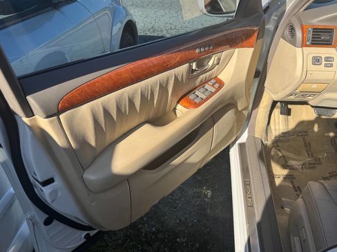 Used 2004 Lexus LS 430 image 13