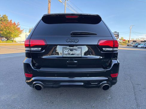 Used 2019 Jeep Grand Cherokee SRT image 6