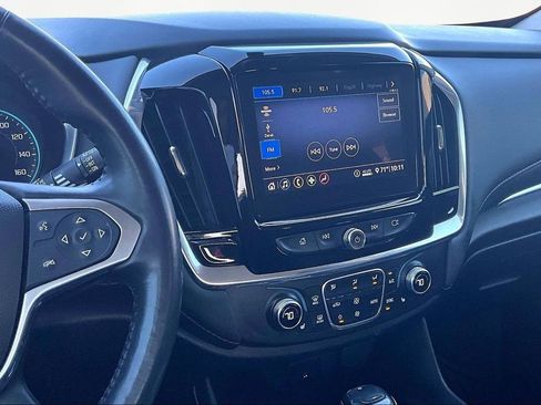 Used 2020 Chevrolet Traverse LT image 6