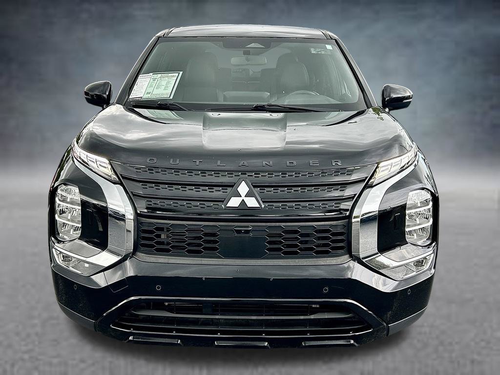 Used 2023 Mitsubishi Outlander SE Black Edition AWD/4WD image 2