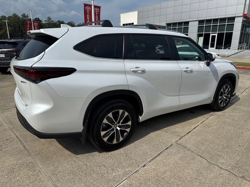 Used 2026 Toyota Highlander XLE AWD/4WD image 7