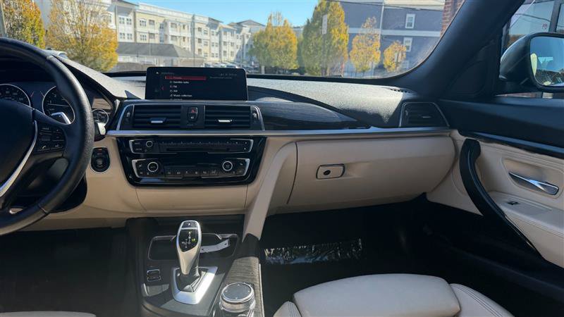 Used 2018 BMW 330i Gran Turismo xDrive AWD/4WD image 25