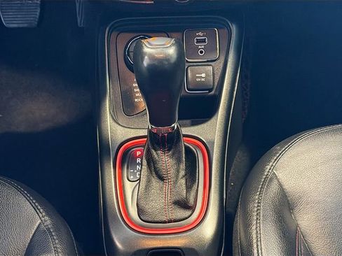 Used 2020 Jeep Compass Trailhawk image 15