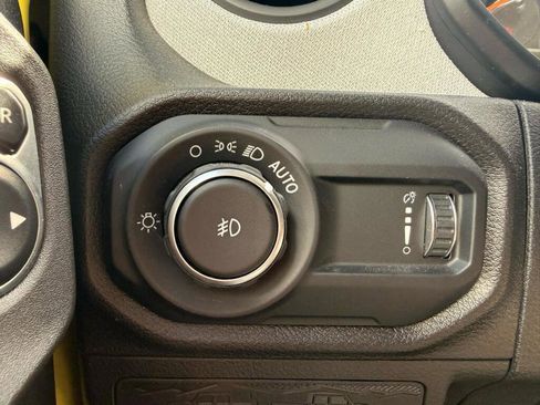 Used 2024 Jeep Wrangler Sport image 18