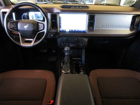 Used 2023 Ford Bronco Outer Banks image 20