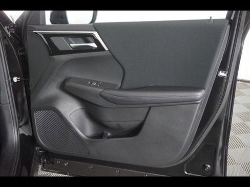 Used 2024 Mitsubishi Outlander ES image 8