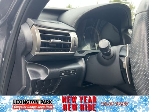 Used 2015 Lexus IS 350 AWD image 16