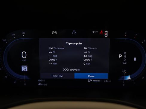 Used 2025 Volvo XC60 B5 Plus w/ Protection Package Premier image 35