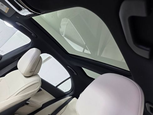 New 2026 Mercedes-Benz C 300 Sedan image 9