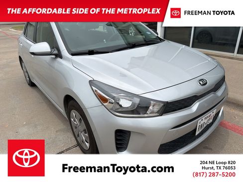 Used 2019 Kia Rio S FWD image 1
