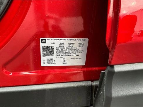 Used 2024 Chevrolet Equinox LT FWD image 18