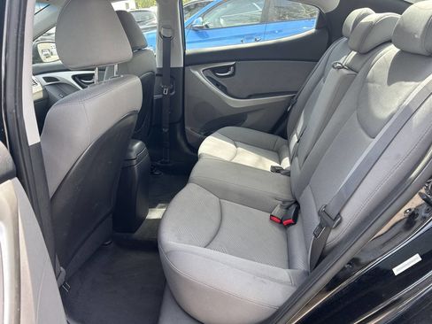 Used 2013 Hyundai Elantra GLS w/ Preferred Pkg image 9