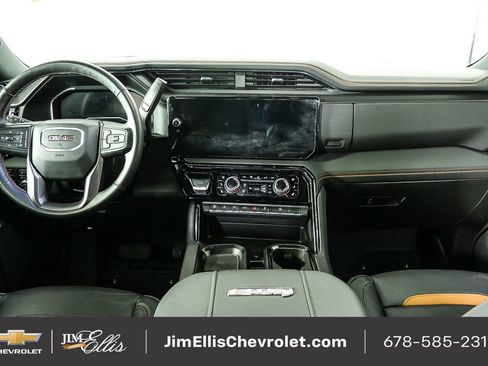 Used 2024 GMC Sierra 2500 AT4 w/ Technology Package image 19